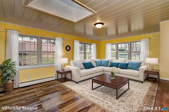 15 North Street, Shelton, CT 06484