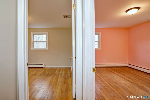 15 North Street, Shelton, CT 06484