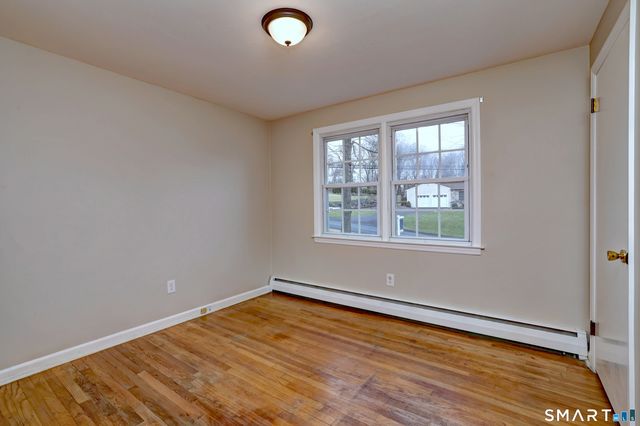 15 North Street, Shelton, CT 06484