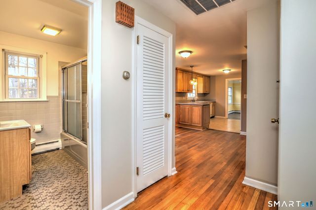 15 North Street, Shelton, CT 06484