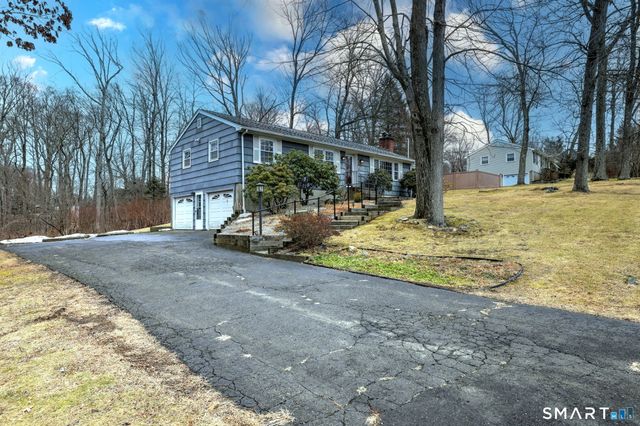 15 North Street, Shelton, CT 06484