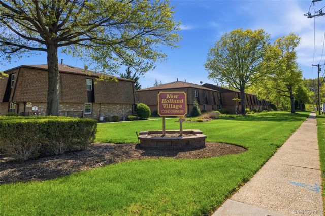 17 New Holland Village, Nanuet, NY 10954