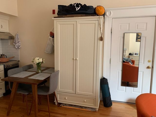 105 Pinckney St 2, Boston, MA 02114