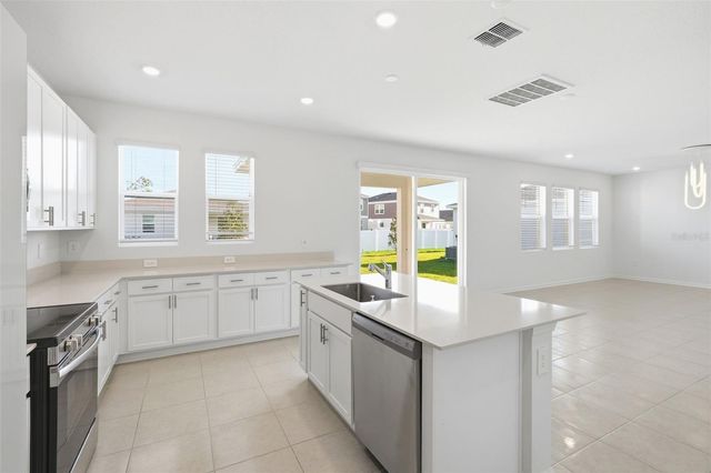 694 PERONI AVENUE, Debary, FL 32713