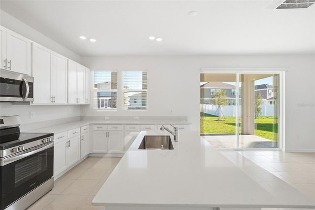 694 PERONI AVENUE, Debary, FL 32713