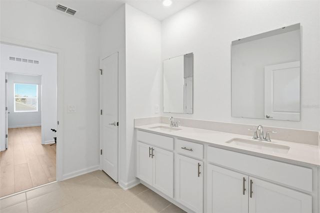 694 PERONI AVENUE, Debary, FL 32713