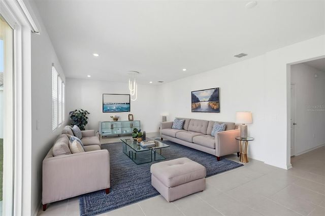 694 PERONI AVENUE, Debary, FL 32713