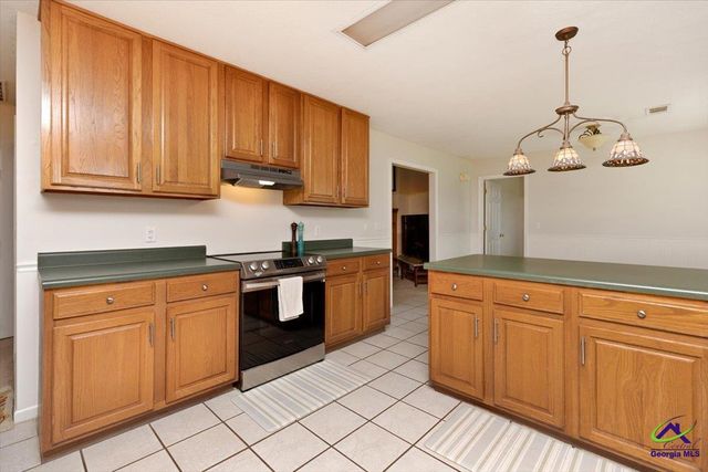 102 Alamo Court, Warner Robins, GA 31088