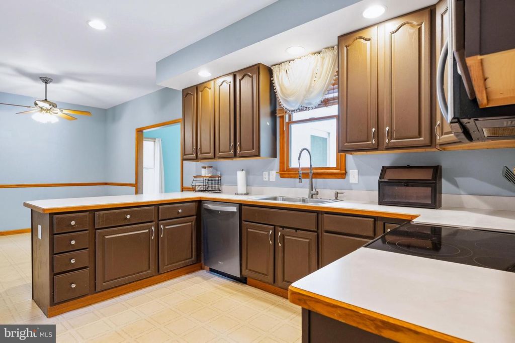 Image 9 of property listing at 76 WATSON WAY, North East, MD 21901