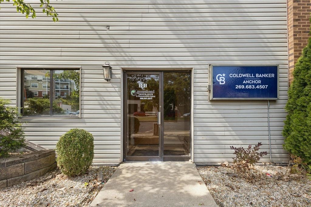 20 N 2nd Street, Niles, MI 49120