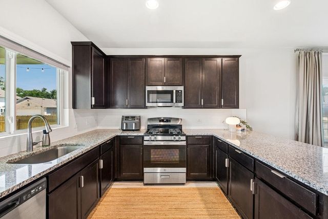 11 Bent Trail LN, Georgetown, TX 78628