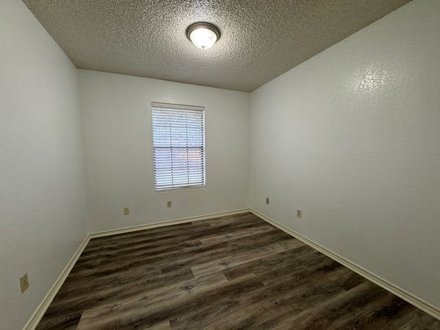 11919 Averett Court, Fort Worth, TX 76008