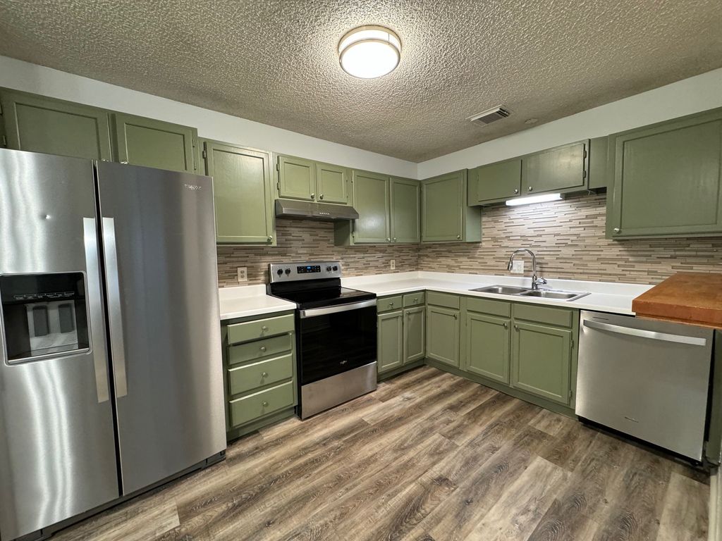 11919 Averett Court, Fort Worth, TX 76008