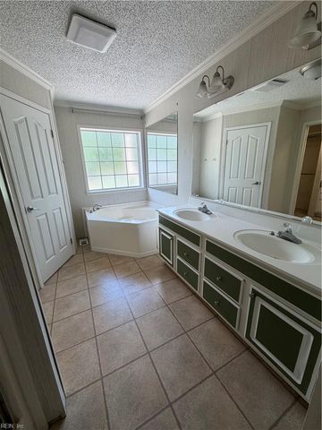 19 Wiggins LN, Gates, NC 27937