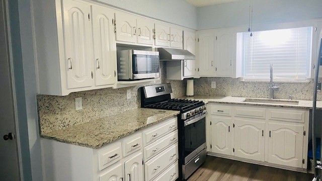 107 N Summit Street, Red Oak, TX 75154