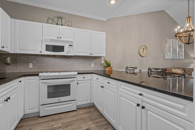 4787 Wild Iris Dr Apt 303, Myrtle Beach, SC 29577