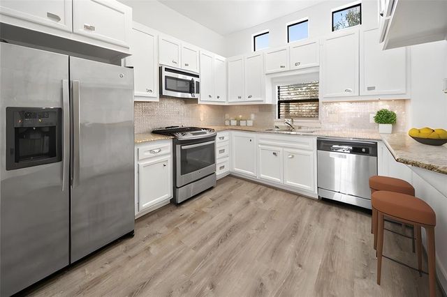 7650 Springhill Street 403, Houston, TX 77021