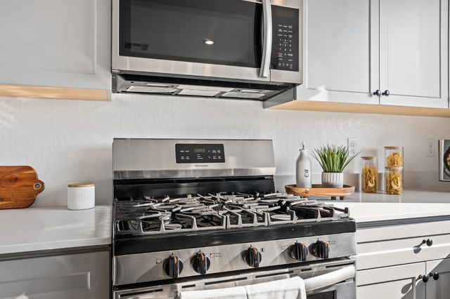 5783 W Laguna Avenue, Fresno, CA 93722