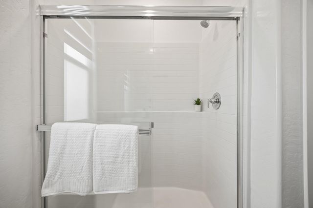 5783 W Laguna Avenue, Fresno, CA 93722