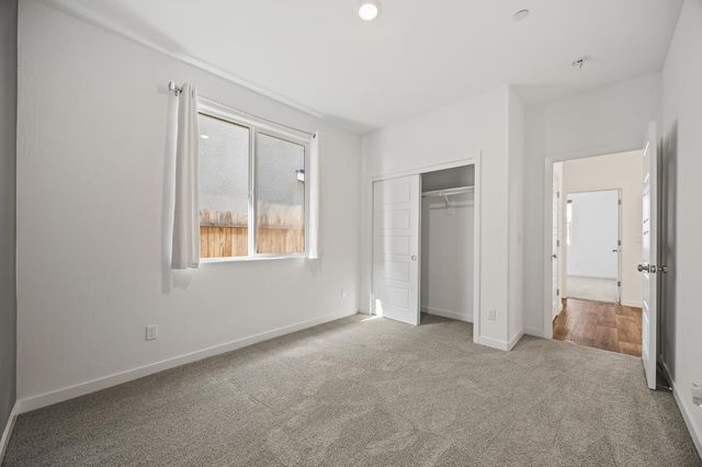 5783 W Laguna Avenue, Fresno, CA 93722