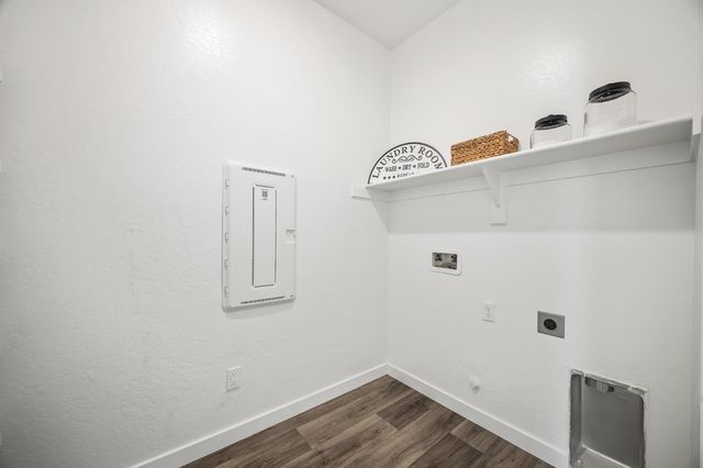 5783 W Laguna Avenue, Fresno, CA 93722