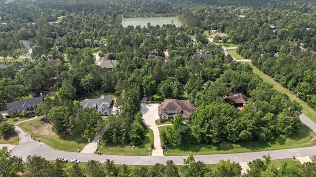 26111 Upper Beacon Place, Montgomery, TX 77316