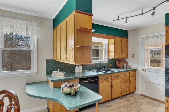 25 Sunset Avenue, Fort Ann, NY 12827