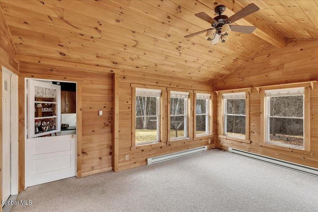 25 Sunset Avenue, Fort Ann, NY 12827