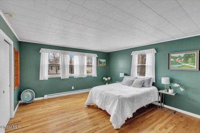 25 Sunset Avenue, Fort Ann, NY 12827