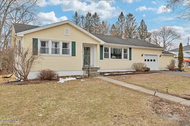 25 Sunset Avenue, Fort Ann, NY 12827