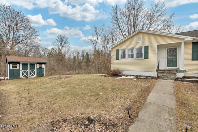 25 Sunset Avenue, Fort Ann, NY 12827