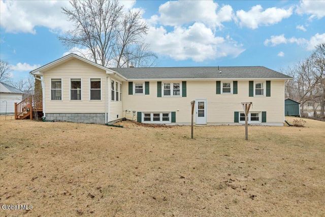 25 Sunset Avenue, Fort Ann, NY 12827