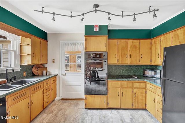 25 Sunset Avenue, Fort Ann, NY 12827