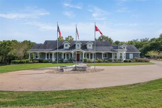 9280 Meadow Creek Lane, Chappell Hill, TX 77426