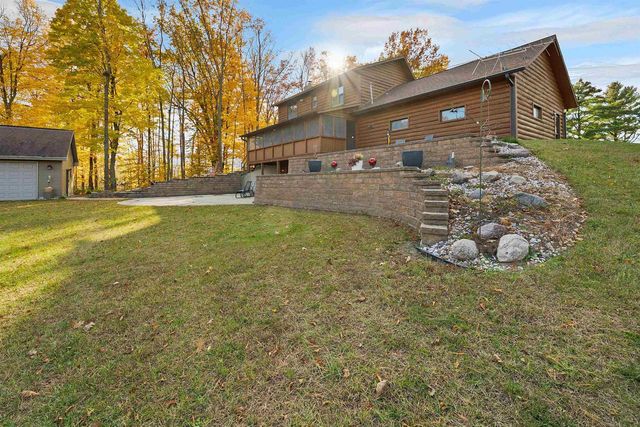 3204 HWY C, Oconto Falls, WI 54154