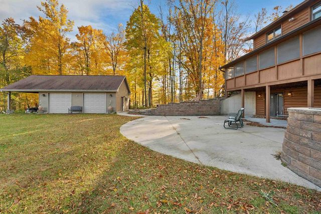 3204 HWY C, Oconto Falls, WI 54154
