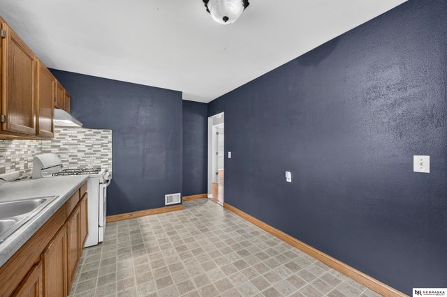 4210 N 65th Avenue, Omaha, NE 68104