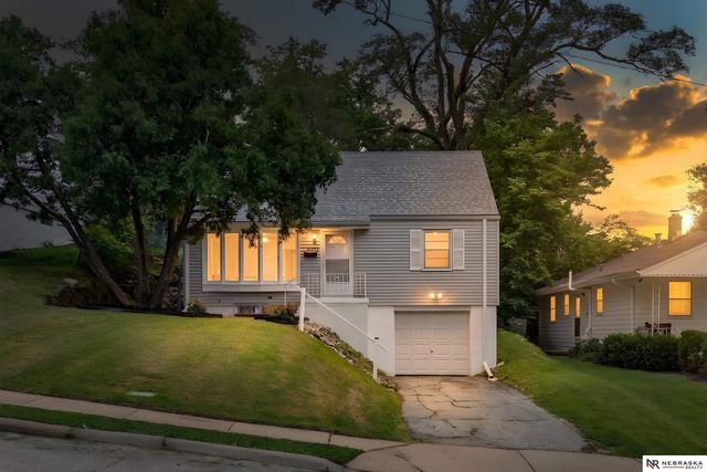 4210 N 65th Avenue, Omaha, NE 68104
