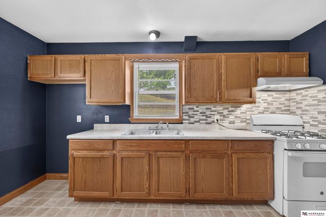 4210 N 65th Avenue, Omaha, NE 68104