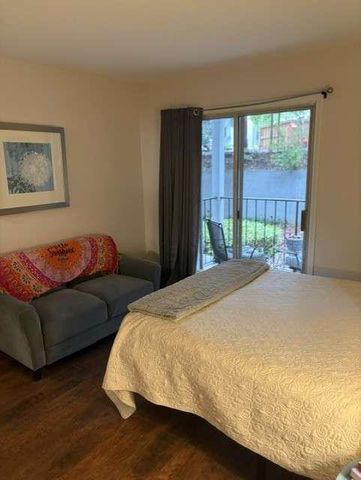 416 Granville Court, Sandy Springs, GA 30328
