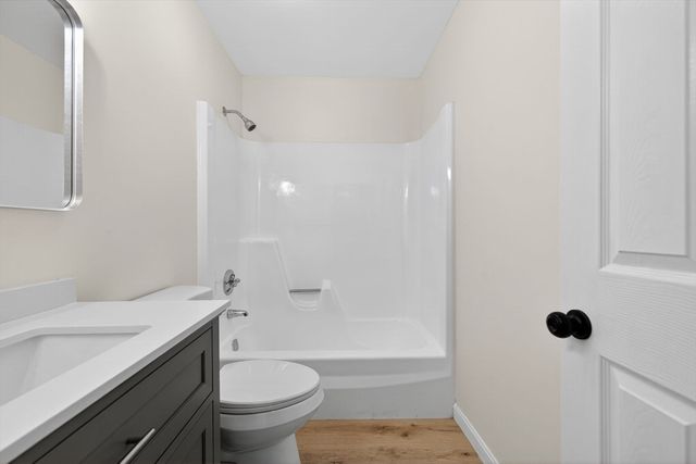 60 Laurelwood 32-3, Stoughton, MA 02072