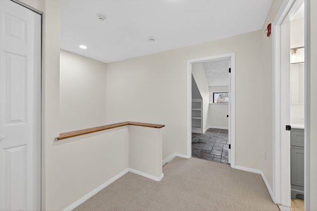 60 Laurelwood 32-3, Stoughton, MA 02072