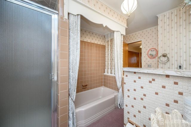 69 Stanford Avenue, Colonia, NJ 07067