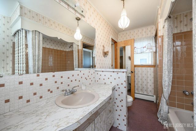 69 Stanford Avenue, Colonia, NJ 07067