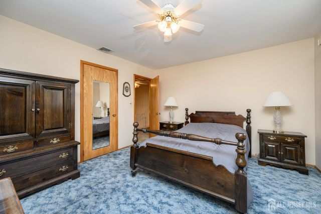 69 Stanford Avenue, Colonia, NJ 07067