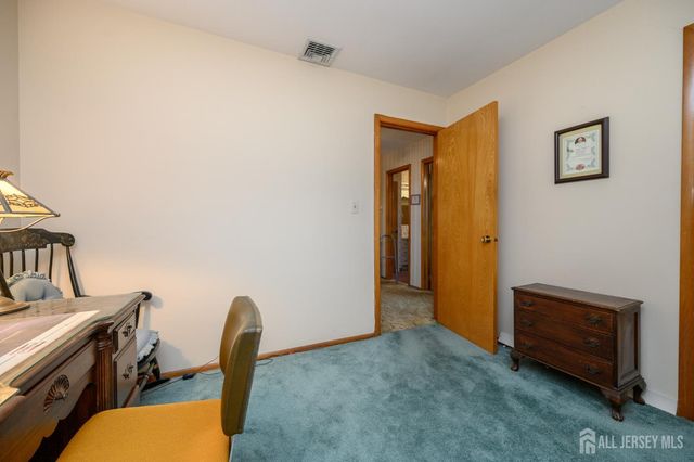 69 Stanford Avenue, Colonia, NJ 07067