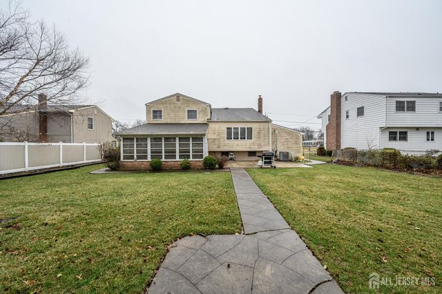 69 Stanford Avenue, Colonia, NJ 07067