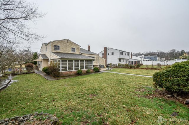 69 Stanford Avenue, Colonia, NJ 07067