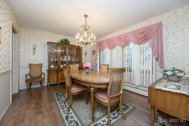 69 Stanford Avenue, Colonia, NJ 07067