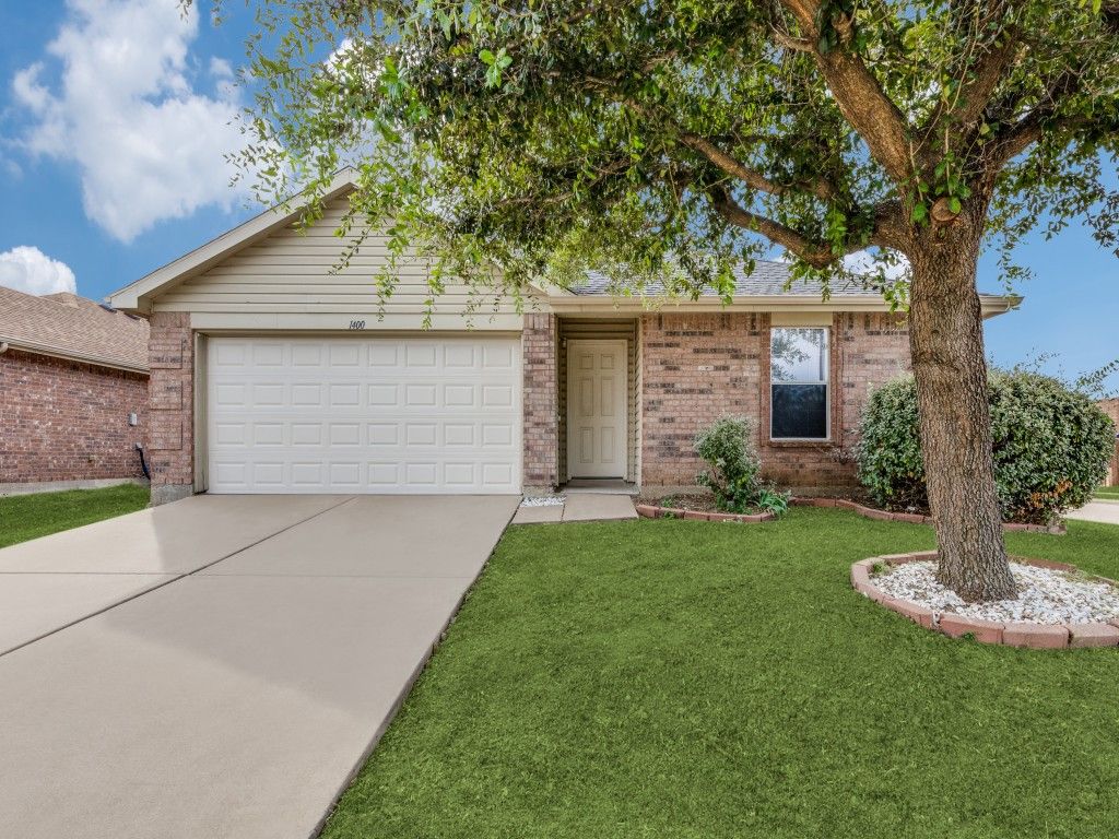 1400 Royal Meadows Trail, Fort Worth, TX 76140
